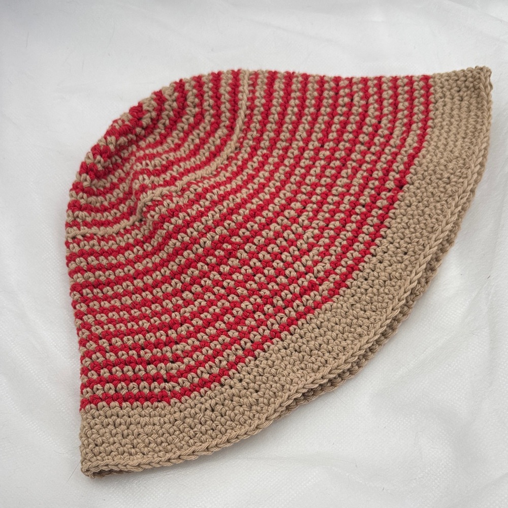 Hand crochet bucket hat. NWOT